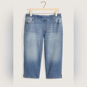 Penningtons 32W Pull On Denim DC Capris